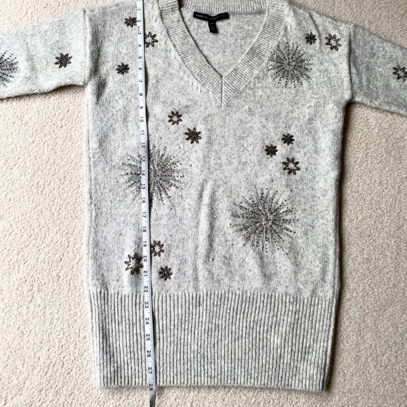 WHBM sweater with gorgeous beaded embroidery - Picture 5 of 8